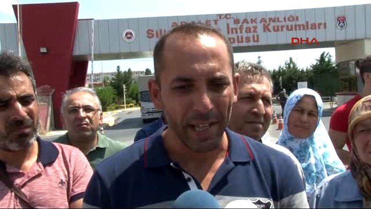 Silivri Cezaevi\'nde Tutuklu Asker Yakınları İçin Görüş Günü