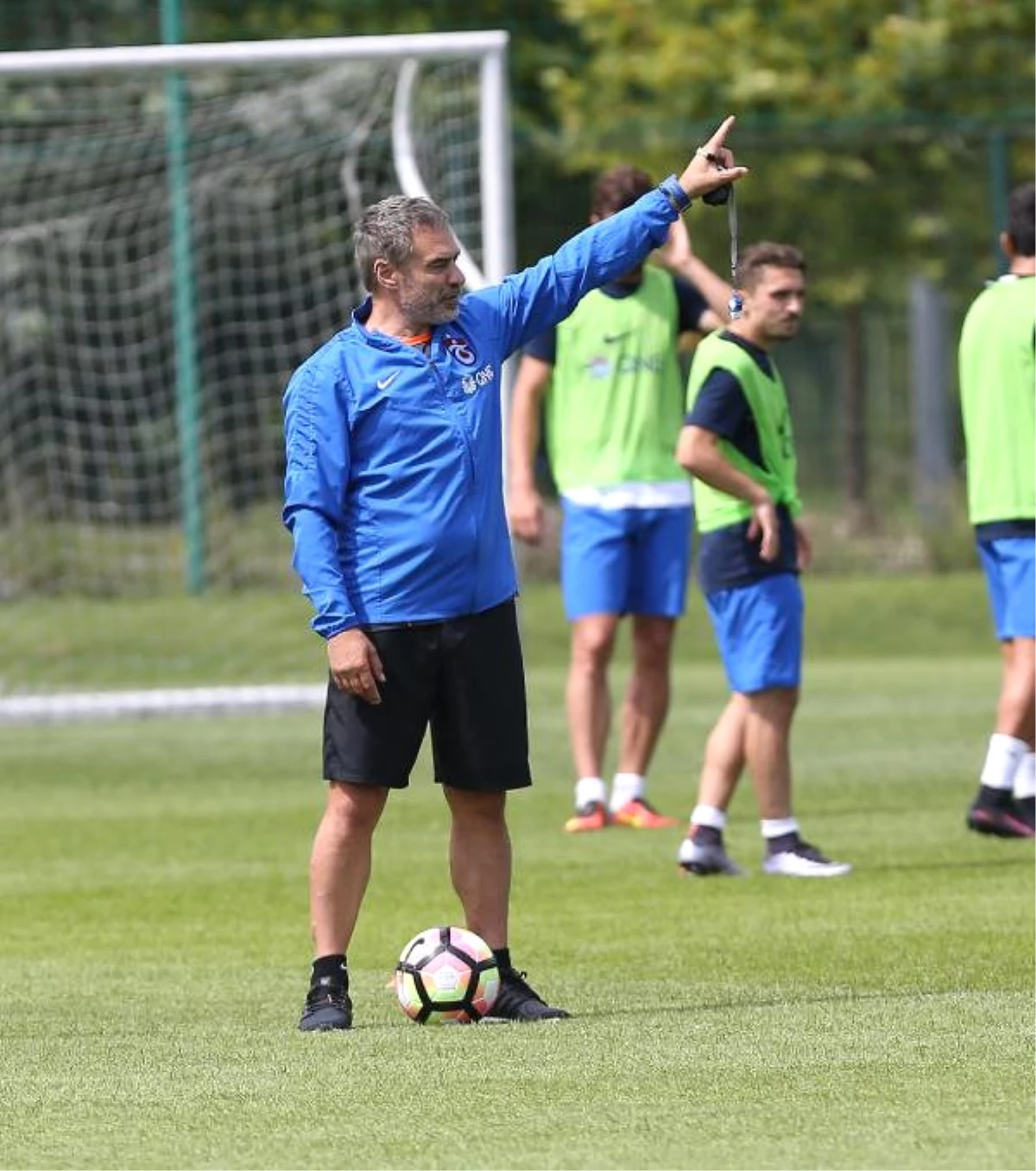 Trabzonspor Teknik Direktörü Yanal: "Yarına Umutla Bakıyorum"