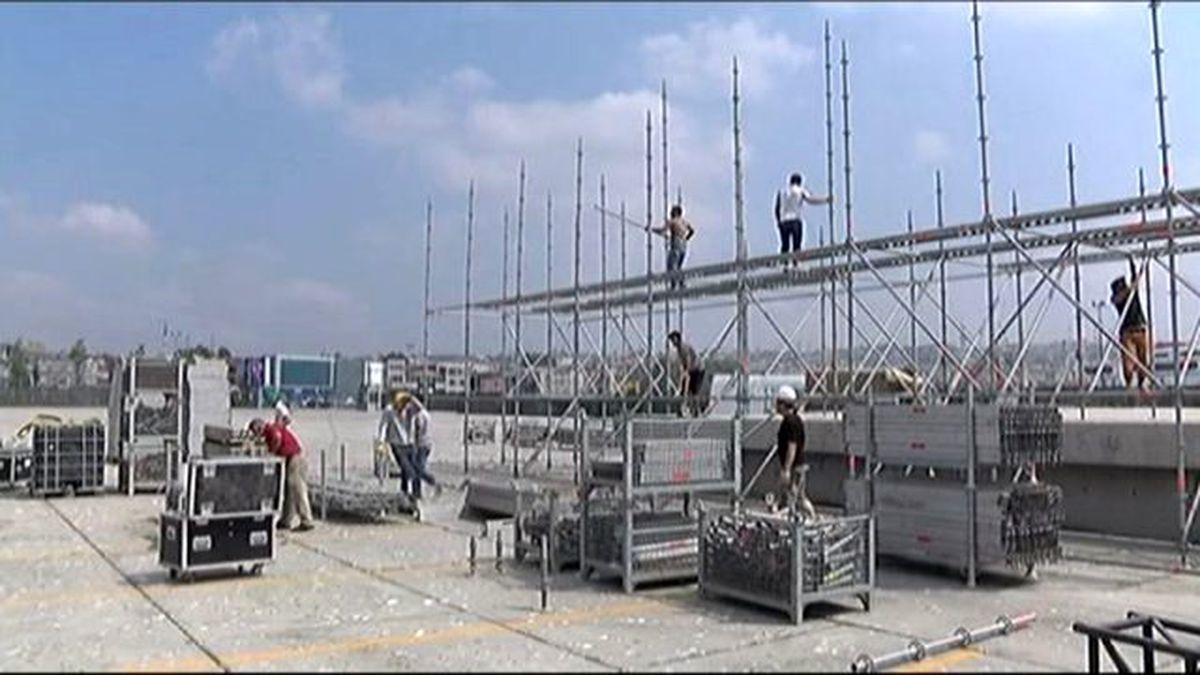 Yenikapı\'da "Demokrasi ve Şehitler Mitingi" İçin Hazırlıklar Sürüyor