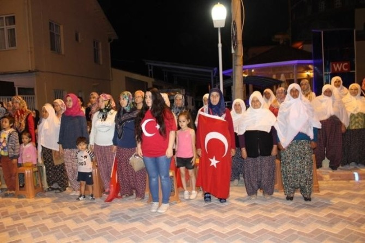 Yenipazar\'da Demokrasi Şehitleri Anıldı