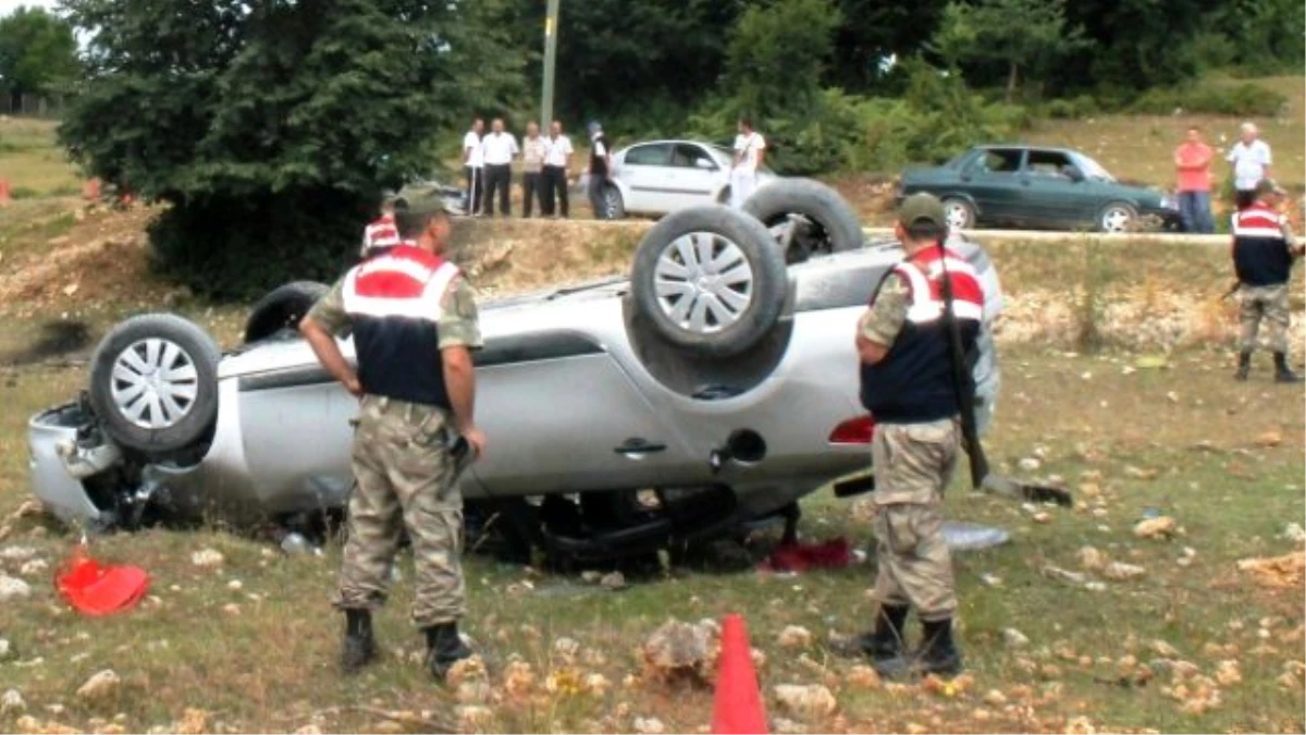 Amasya\'da Trafik Kazası: 1 Ölü