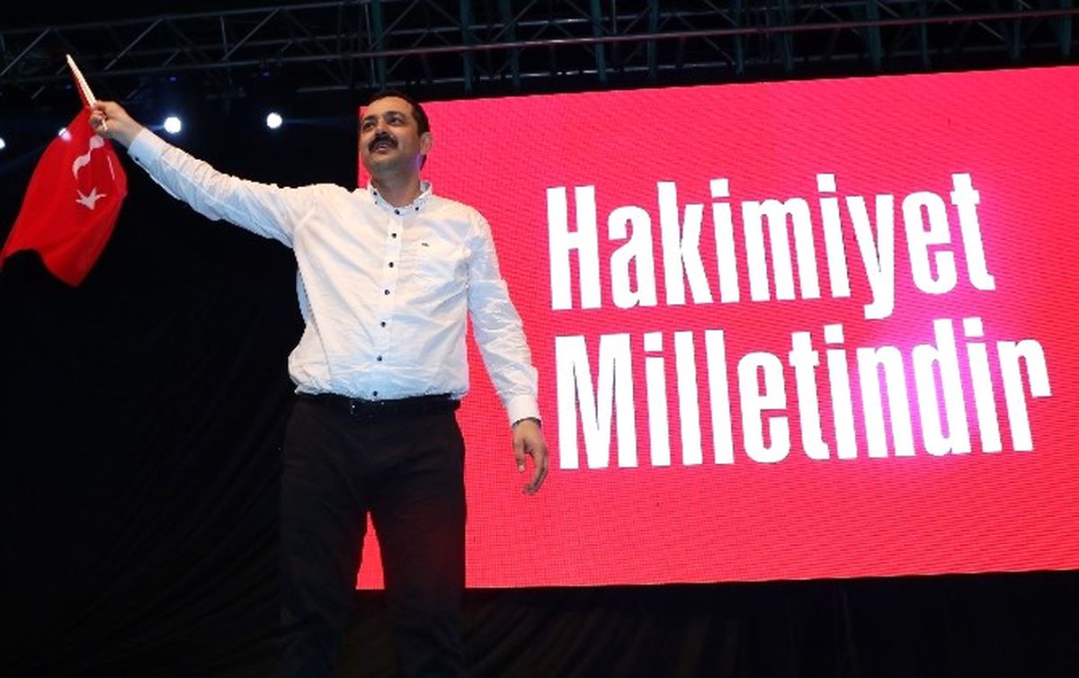 Antalya\'da Demokrasi Nöbeti Taçlanıyor
