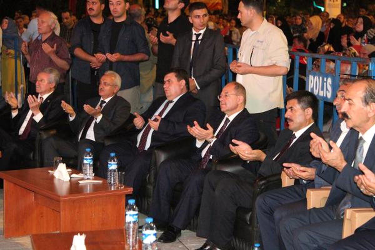 Bakan Akdağ: Böyle Bir Şerefsizlik Yapacaklarını Beklemiyorduk