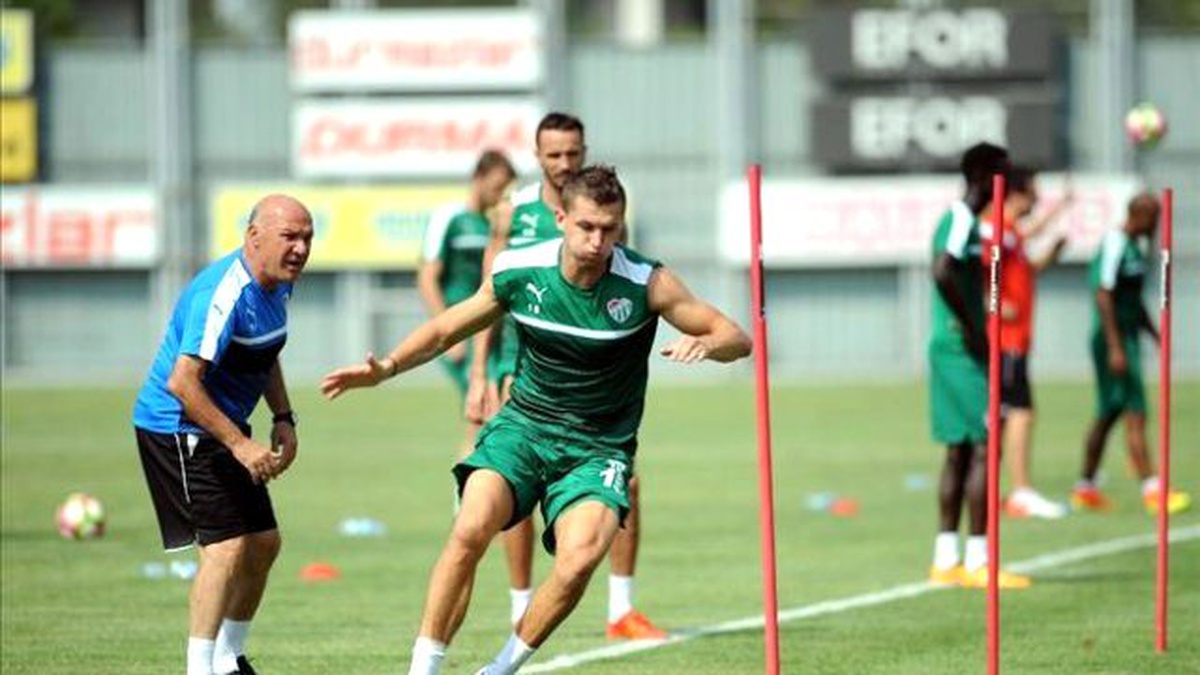 Bandırmaspor, Sezon Açılışında Bursaspor\'la Karşılaşacak
