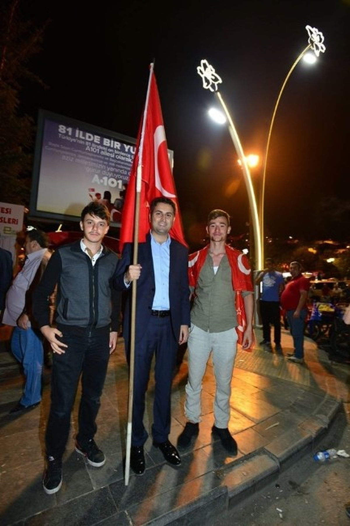 Başkan Eroğlu\'ndan \'Demokrasi ve Şehitler Mitingi\'ne Davet