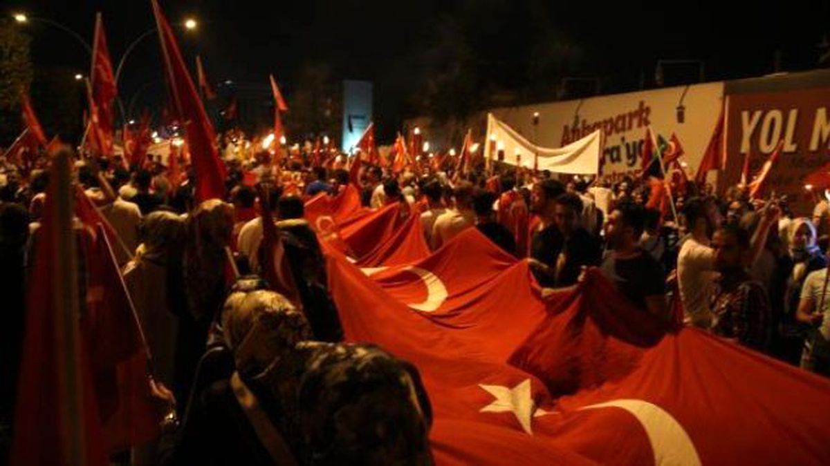 Başkentte "15 Temmuz Şehitler Yürüyüşü"