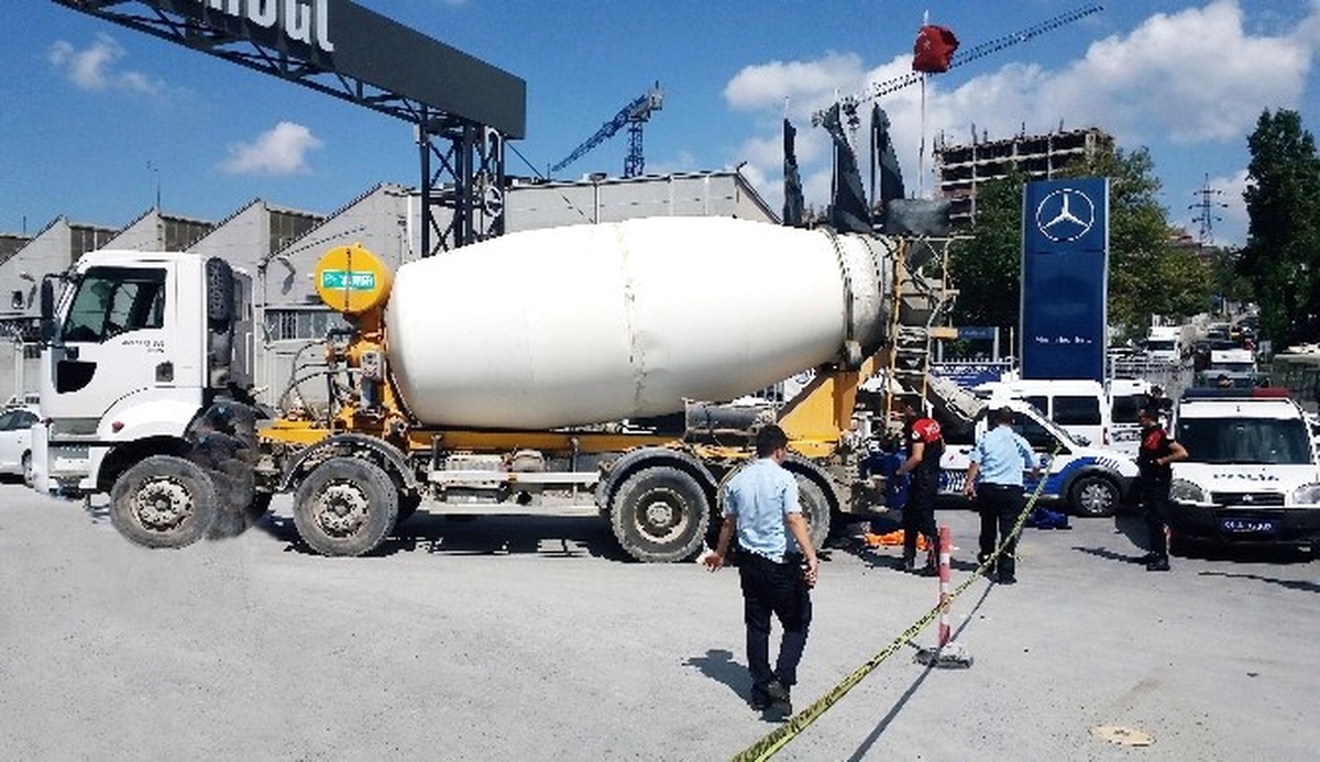 Beton Mikserinin Altında Kalan 2 Suriyeli Hayatını Kaybetti