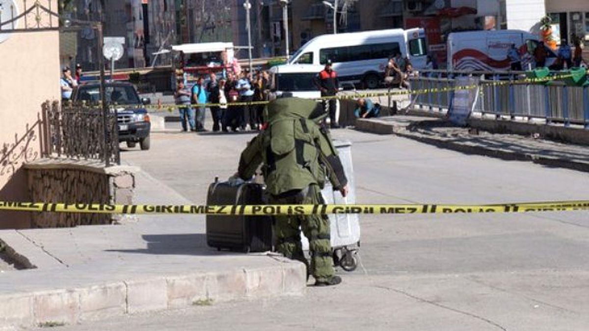 Bilecik\'te Şüpheli Valiz