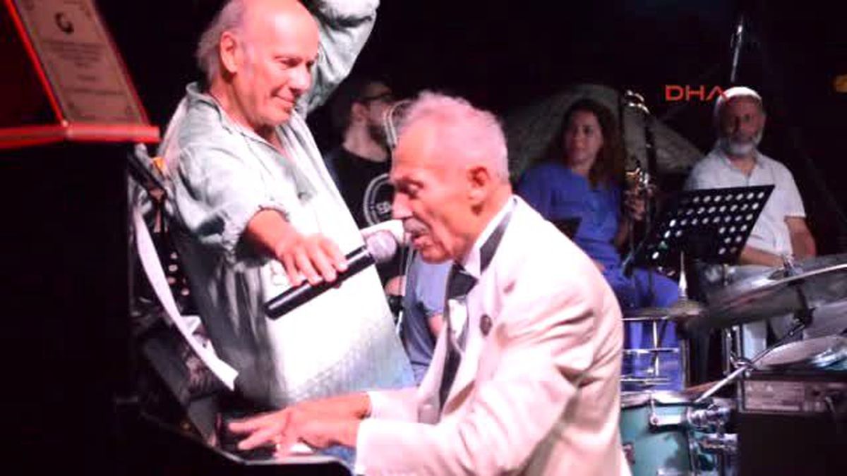 Bodrum Emin Fındıkoğlu ve 12 Big Band Orkestrası, Suda Caz Konserinde Sahne Aldı