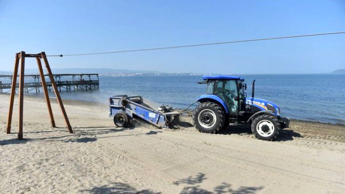 Çanakkale\'de Sahil Temizliği