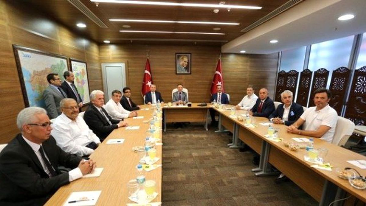 Demokrasi ve Şehitler Mitingi"