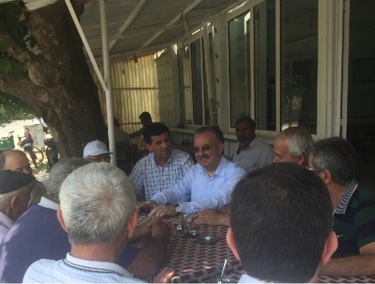 Edirne Valisi Özdemir Kahvehanede Vatandaşları Dinledi