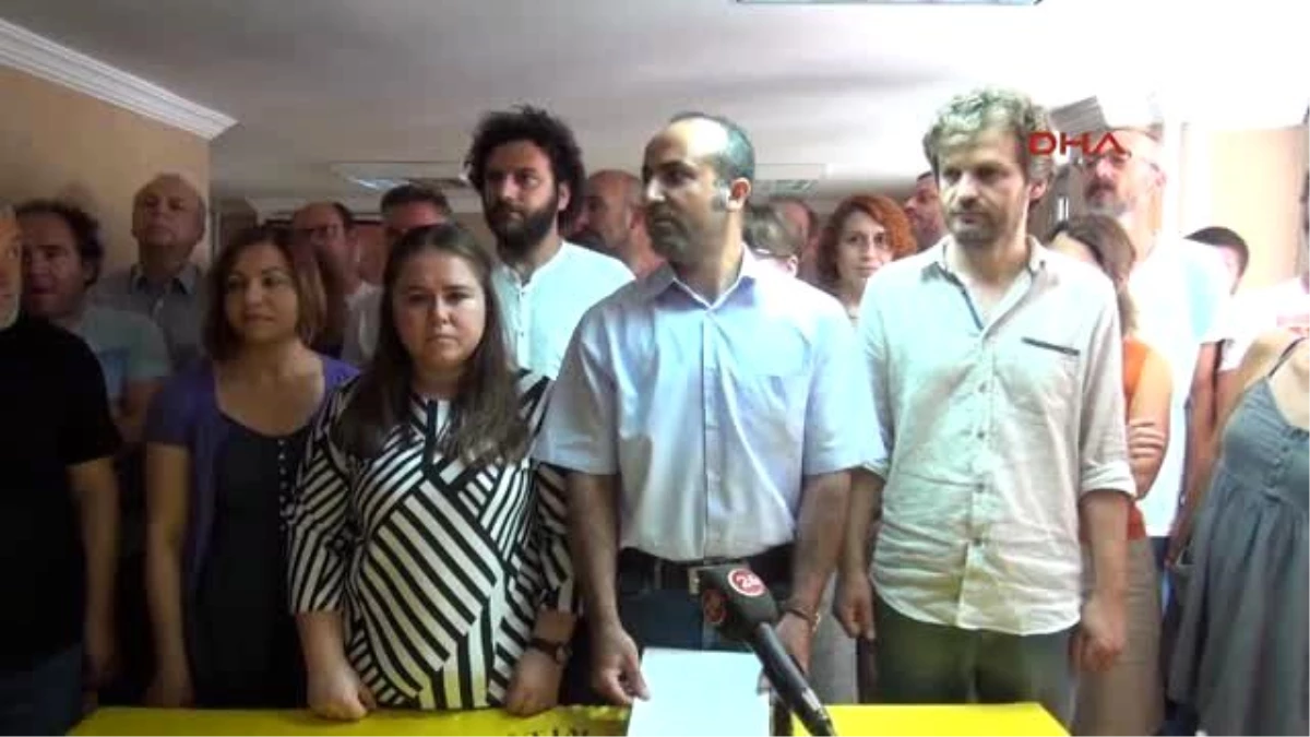 Eskişehir Anadolu Üniversitesi\'nde \'Barış Bildirisi\'ni İmzalayan 20 Akademisyen Görevinden...