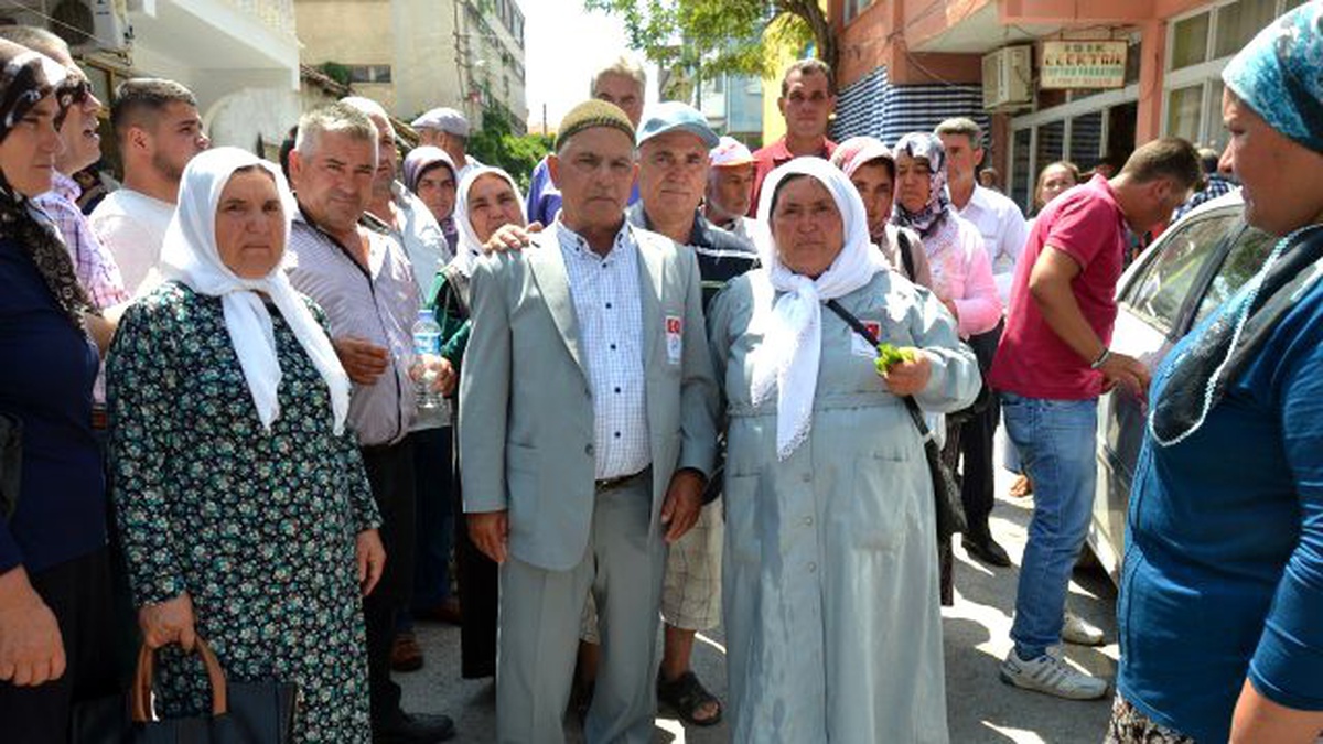Eşme\'de Hac Kafilesi Uğurlandı