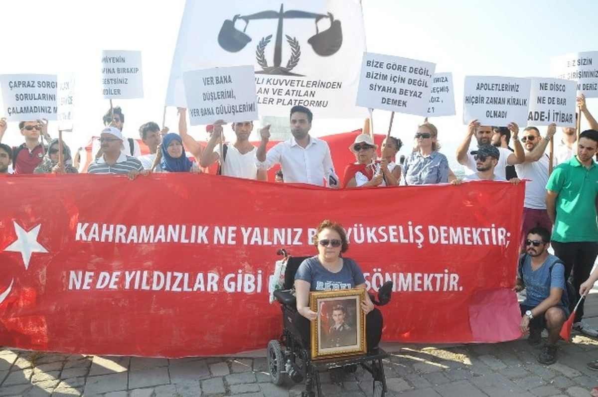Fetö Mağduru Askeri Öğrenciler Eylem Yaptı
