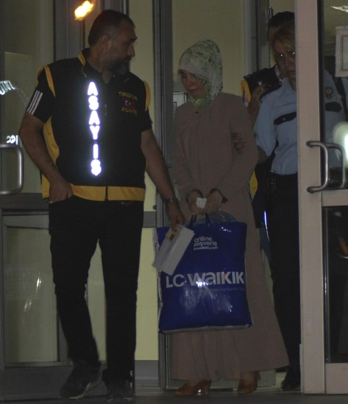 Fetö Operasyonunda 5 Tutuklama