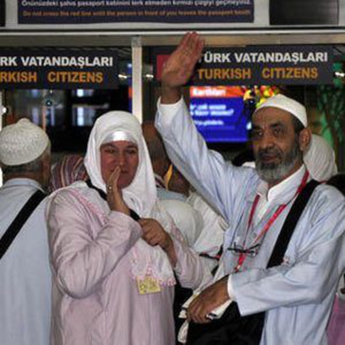 Gaziantep\'te İlk Hac Kafilesine Uğurlama