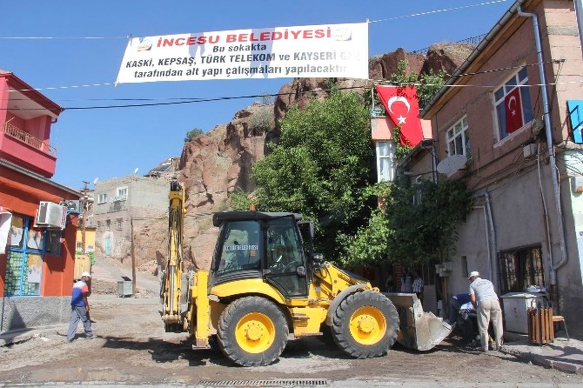 İncesu Belediyesi İlçede Doğalgazsız Mahalle Kalmaması İçin Çalışmalarını Sürdürüyor