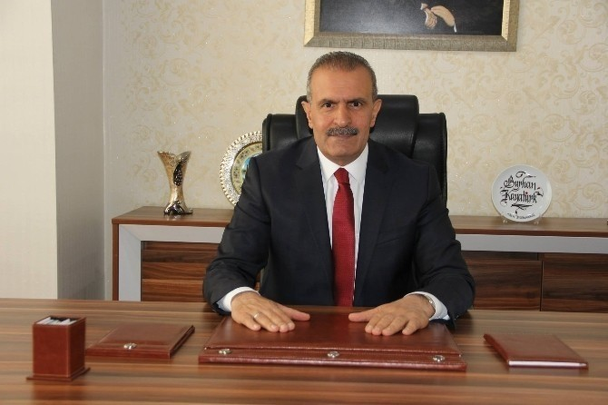Kayatürk\'ten Demokrasi Mitingine Davet