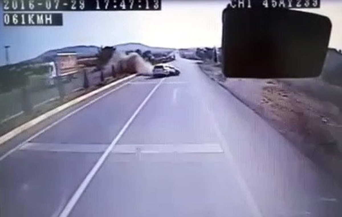 Kula\'daki Ölümlü Trafik Kazası Kameraya Yansıdı