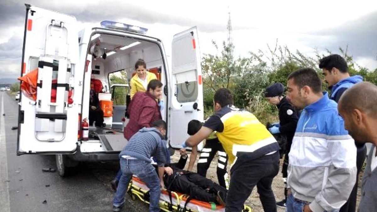Manavgat\'ta Trafik Kazası: 2 Yaralı