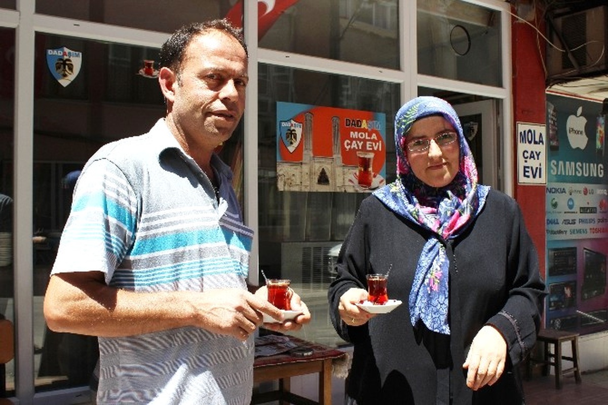 Karısının Çayı Daha Çok Beğenilince Kendisine Yeni Çay Ocağı Açtı