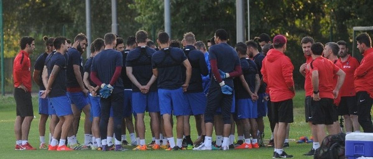 Trabzonspor\'da Neşeli Antrenman
