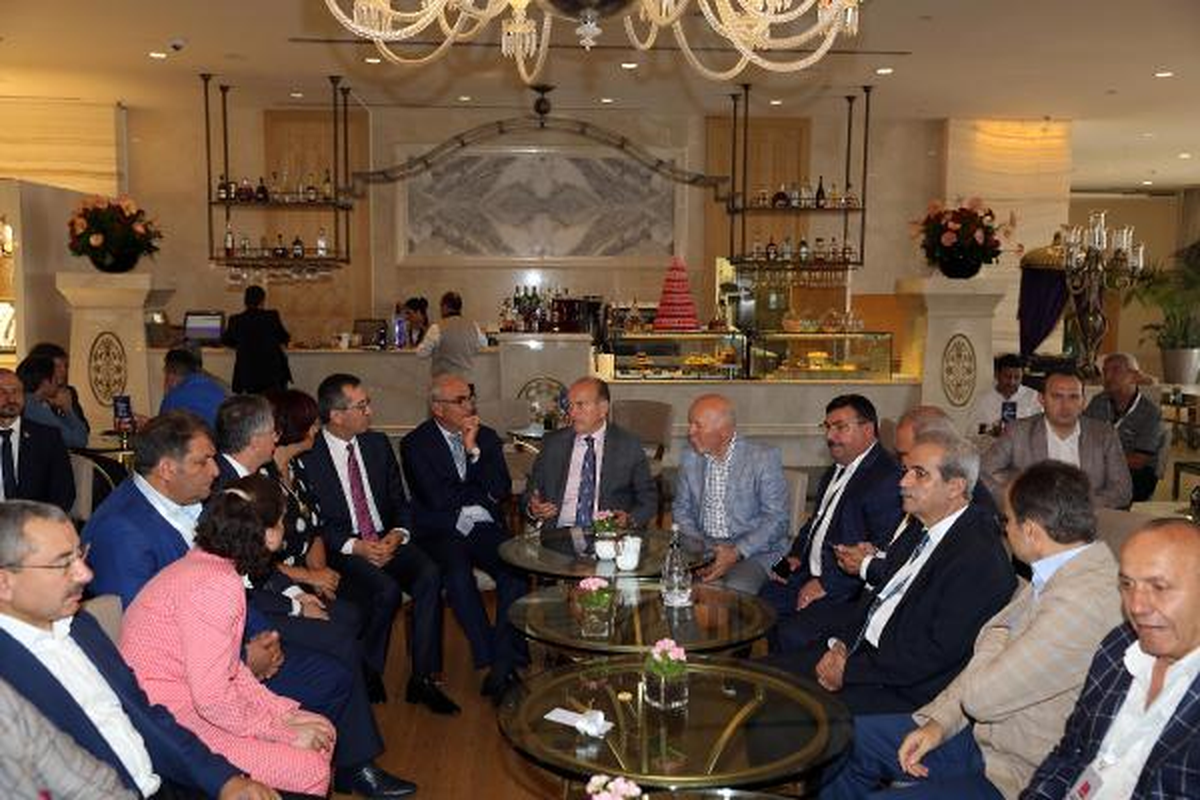 Türkiye Belediyeler Birliği (Tbb), "Darbeye Karşı Milli İrade Toplantısı" Düzenledi