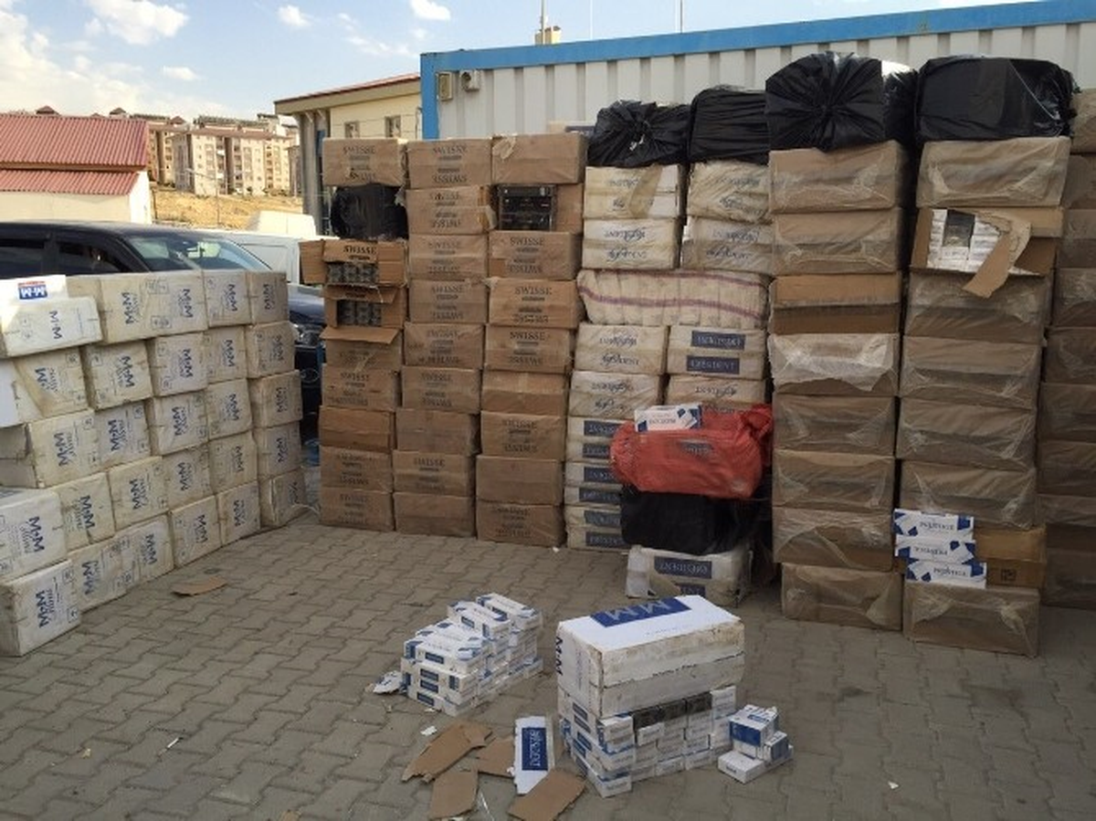 Van\'da 105 Bin Paket Kaçak Sigara Ele Geçirildi