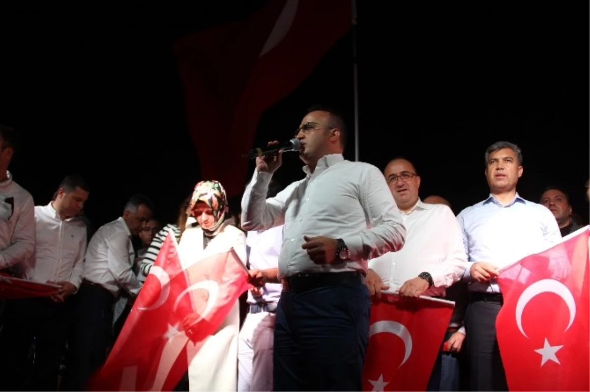AK Parti Grup Başkanvekili Turan: "Çanakkale Geçilmez Ruhunu Türkiye Geçilmez Yaptık"