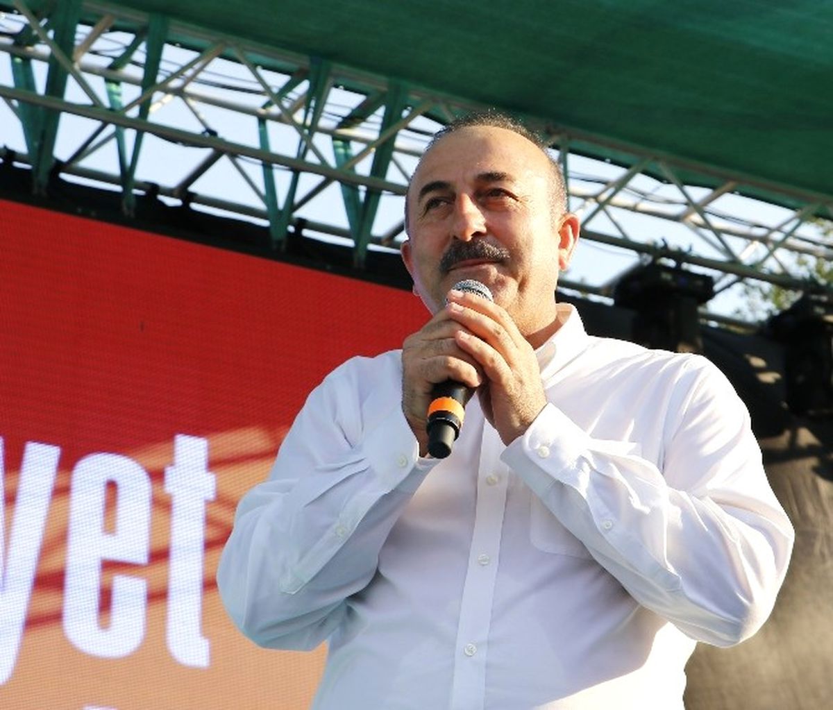 Bakan Çavuşoğlu: "Eskiden Türk Milleti Denirdi, Şimdi Tüm Dünyada Büyük Türk Milleti Olarak...