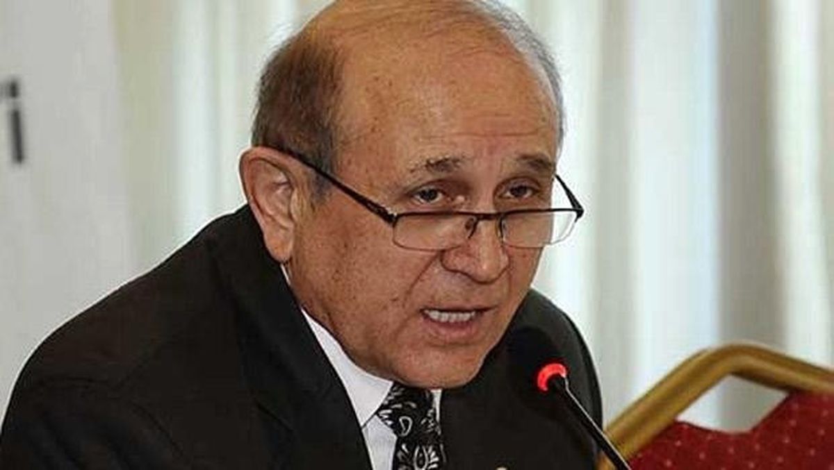 Burhan Kuzu Attığı 'HS'li Tweet Avrupa'da Olay Oldu