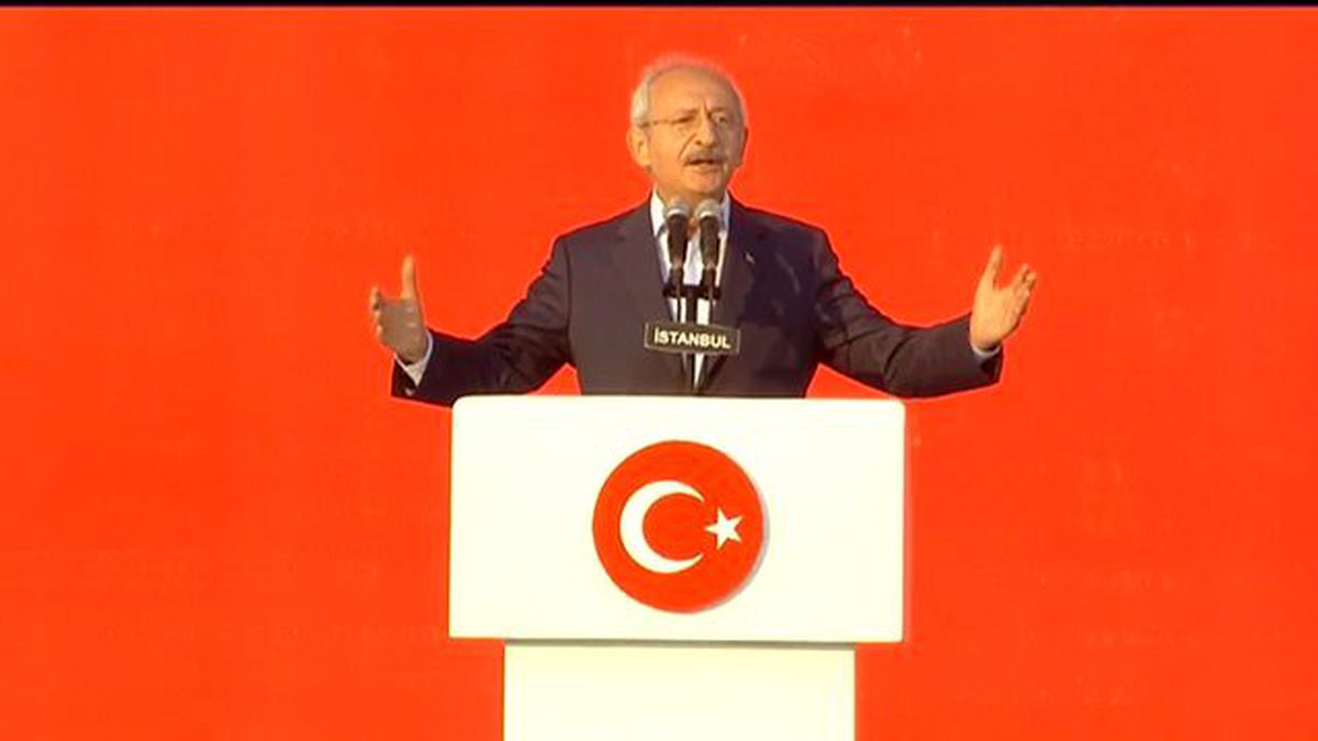 CHP Lideri Kılıçdaroğlu Yenikapı Mitingi'nde 12 Maddelik Manifestosunu Okudu