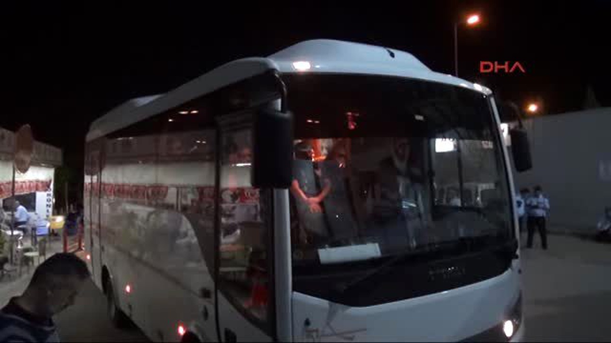 Çorum\'da Fetö\'den 2\'si Gazeteci Toplam 18 Kişi Tutuklandı