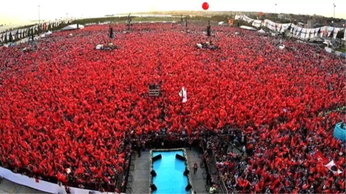 Demokrasi ve Şehitler Mitingi" Sona Erdi