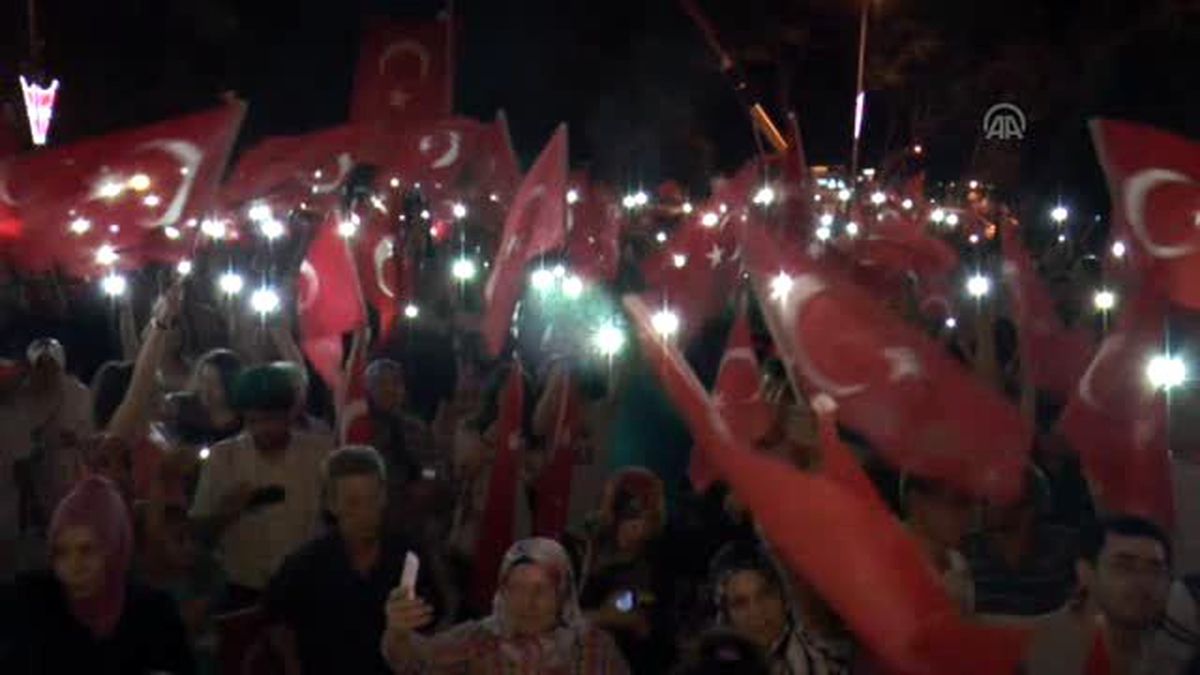 Fetö\'nün Darbe Girişimine Tepkiler