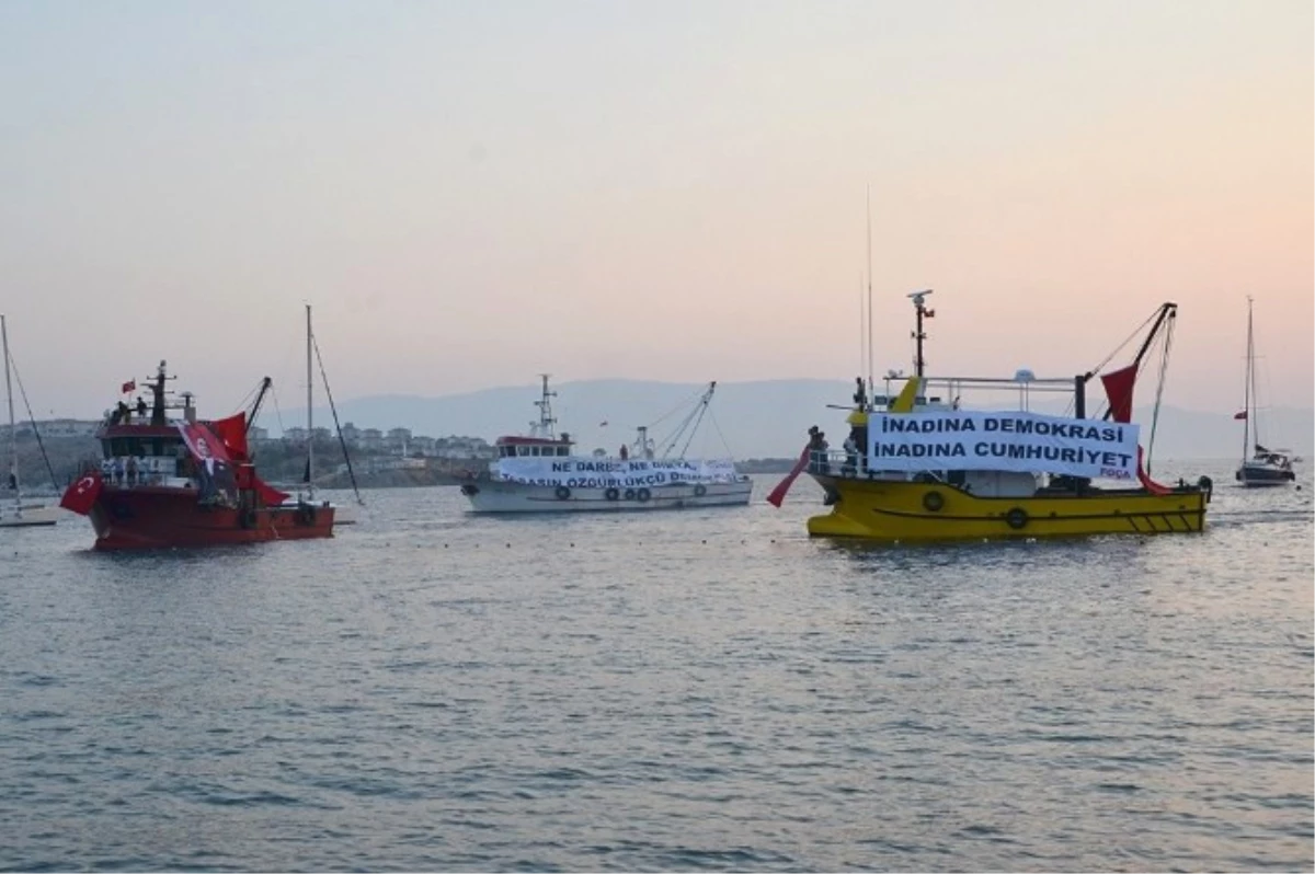 Foça, Cumhuriyet, Birlik ve Beraberlik İçin Yürüdü