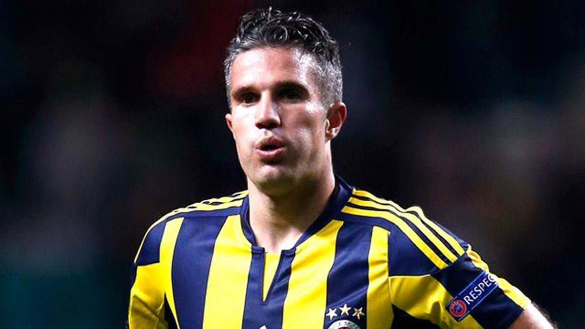 Robin van Persie, Yabancı Kulüplere Maaşında İndirim Yapmayınca Kızdırdı