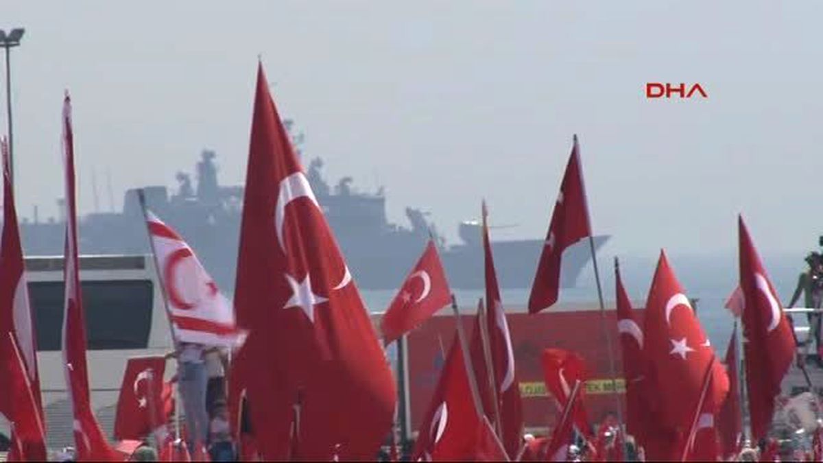 Savaş Gemileri Yenikapı Açıklarında