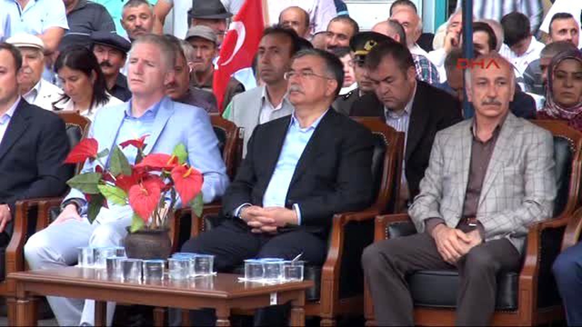 Sivas-Bakan Yılmaz Suşehri ve Koyulhisar\'ı Ziyaret Etti