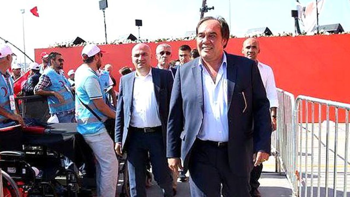 Spor Camiası, Demokrasi ve Şehitler Mitingi için Yenikapı'ya Koştu