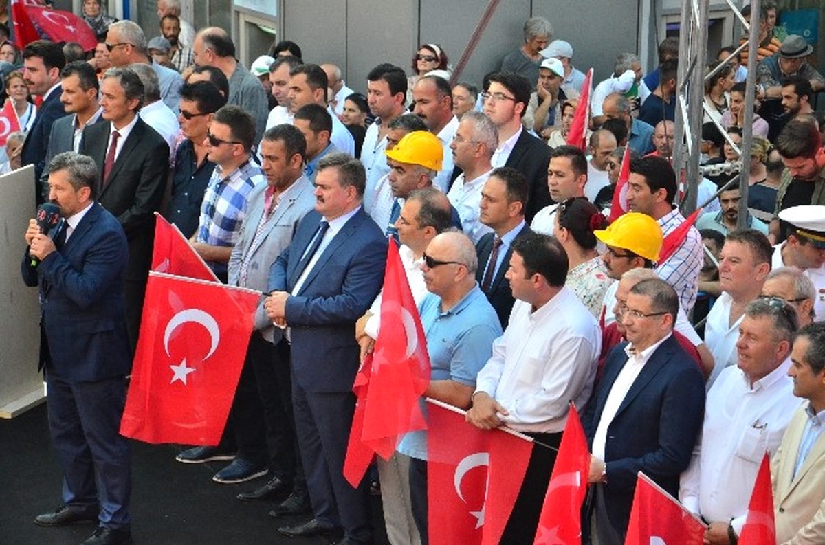 Zonguldak\'ta "Demokrasi ve Şehitler" Mitingi