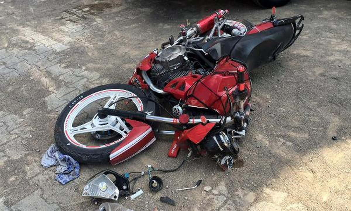 17 Yaşındaki Motosiklet Sürücüsü Kazada Öldü