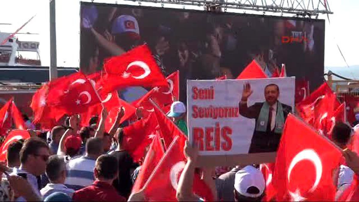 Çanakkale Yenikapı Mitingi Çanakkale\'den İzlendi