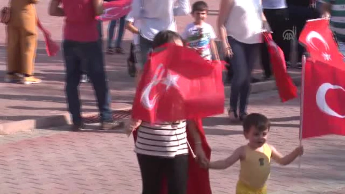 Demokrasi ve Şehitler Mitingi