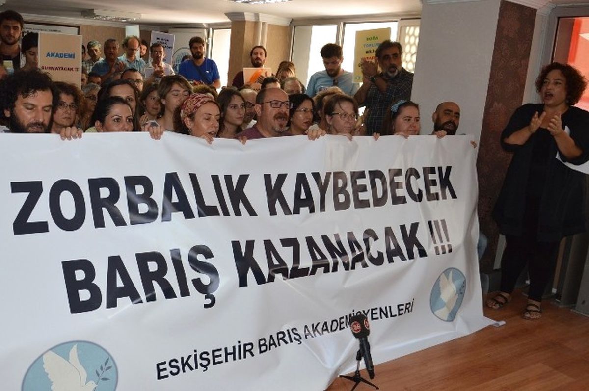 Eskişehir Barış Akademisyenleri;