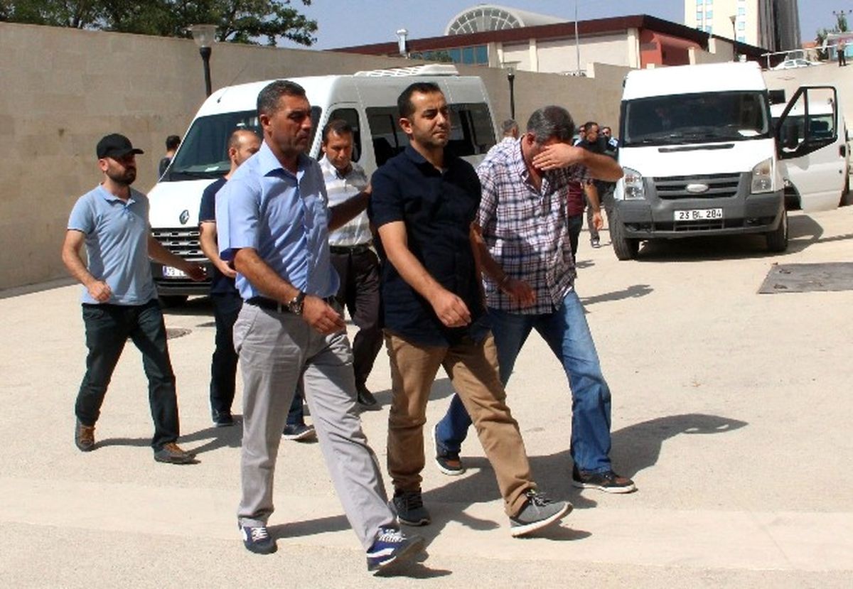 Fetö/pdy Operasyonunda 13 Polis Daha Tutuklandı