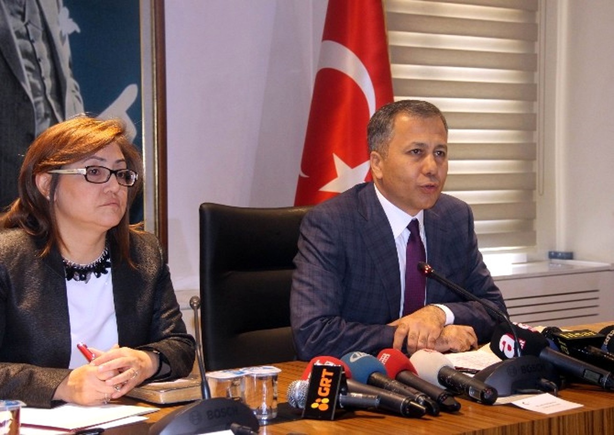 Gaziantep\'te Demokrasi Şehitleri ve Gaziler İçin Bir Haftada 20 Milyon TL Toplandı