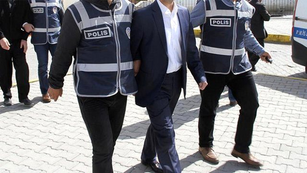 Güncelleme - İzmir\'de Fetö/pdy Operasyonu