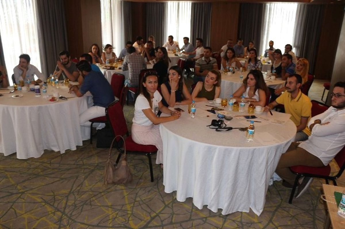 Jcı\'dan "Etkili Liderlik" Eğitimi